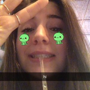 Meet your Posher, Mara